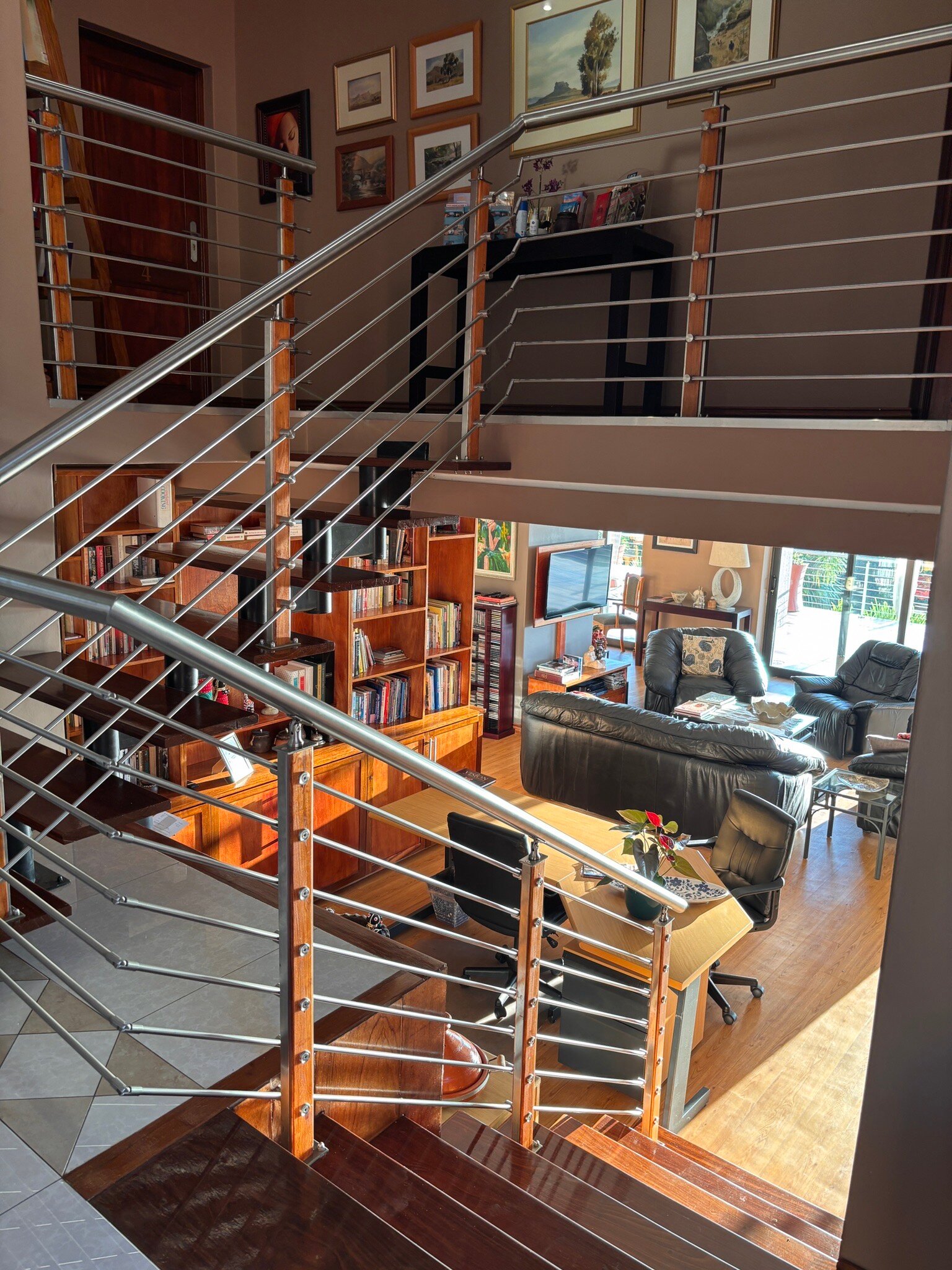 Over The Moon Guesthouse-官方