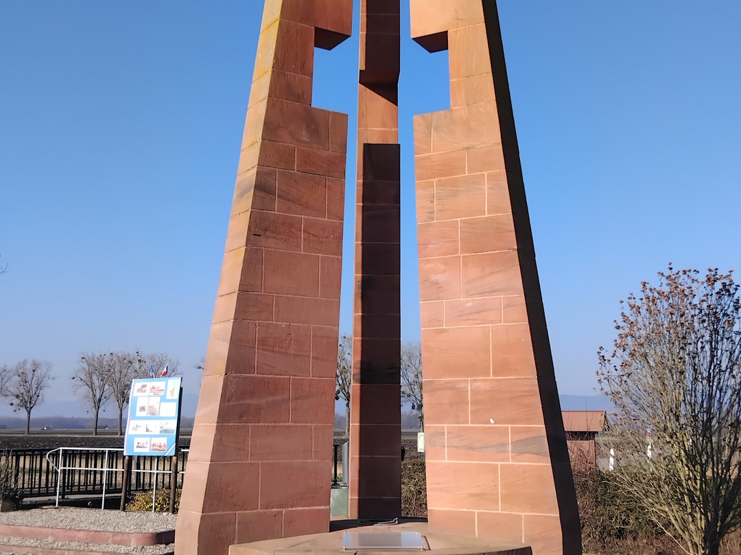 Mémorial La Croix Du Moulin-Jebsheim必去景点