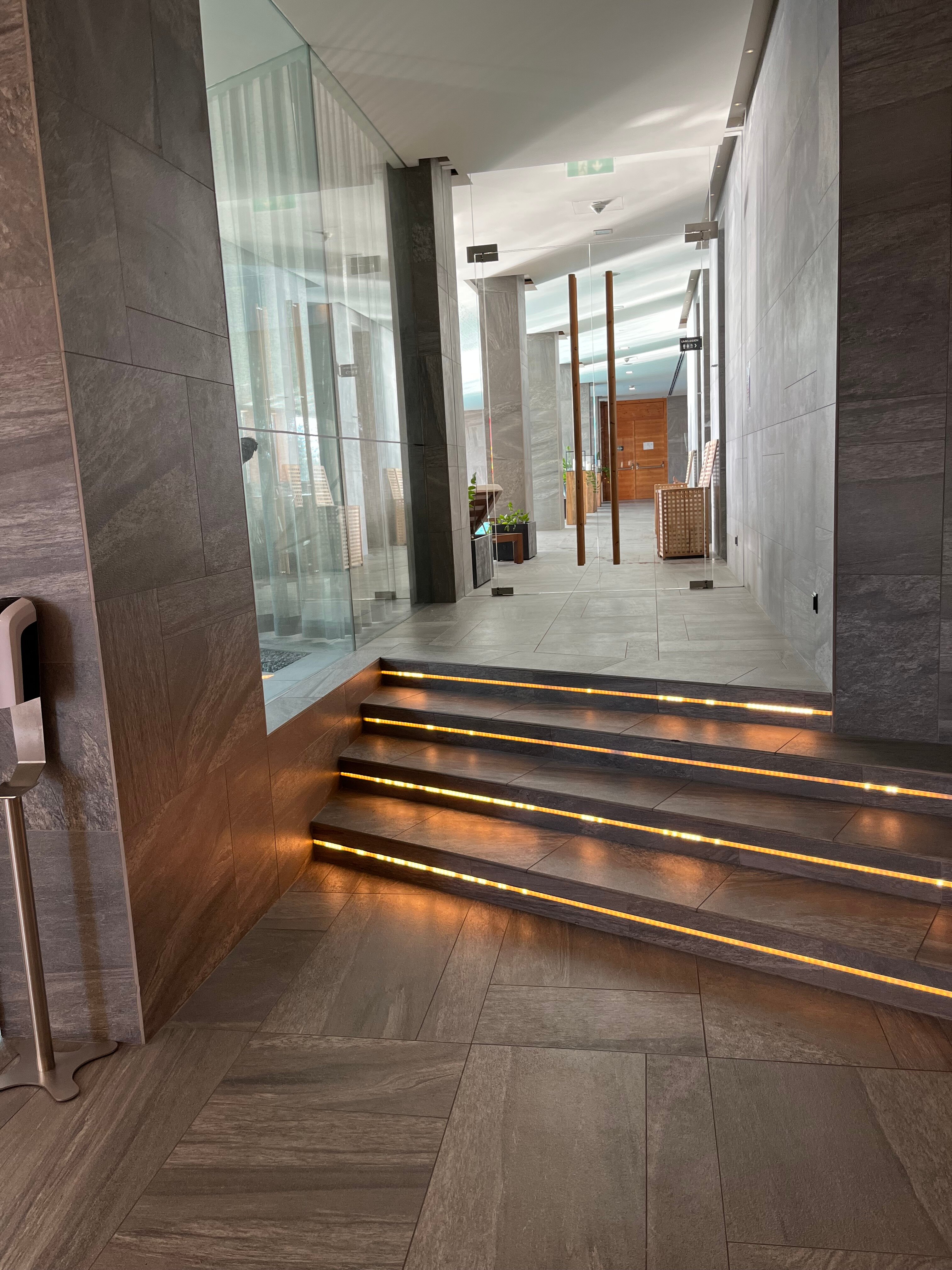 Nidum Casual Luxury Hotel-泳池