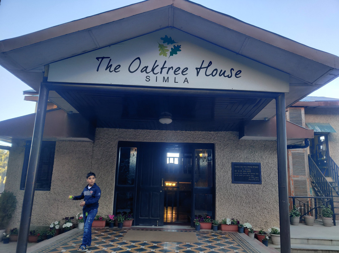The Oaktree House主图