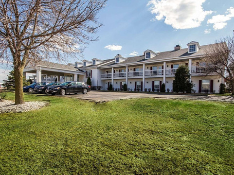 Campbellsport酒店住宿-凯富酒店