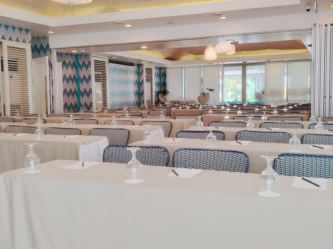 阿斯托利亚长滩岛渡假村主图