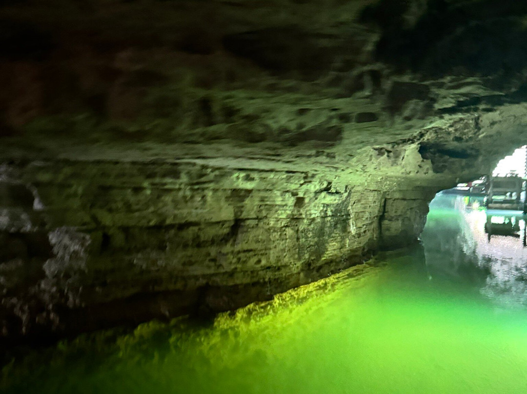 Stark Caverns景点图片