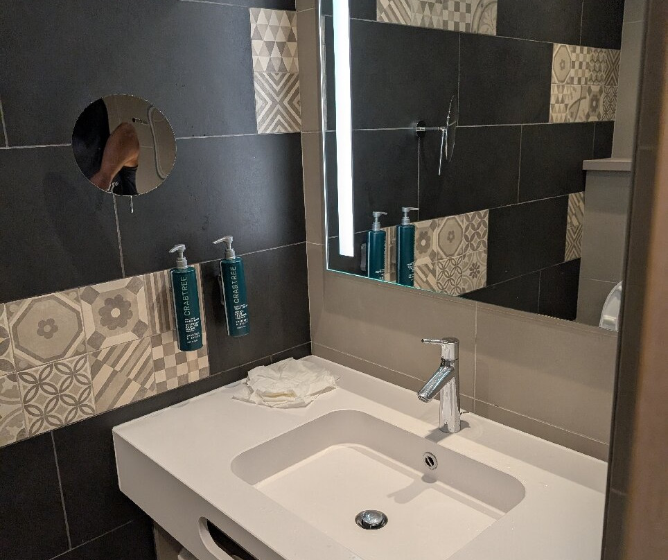 Hilton Garden Inn Massy主图