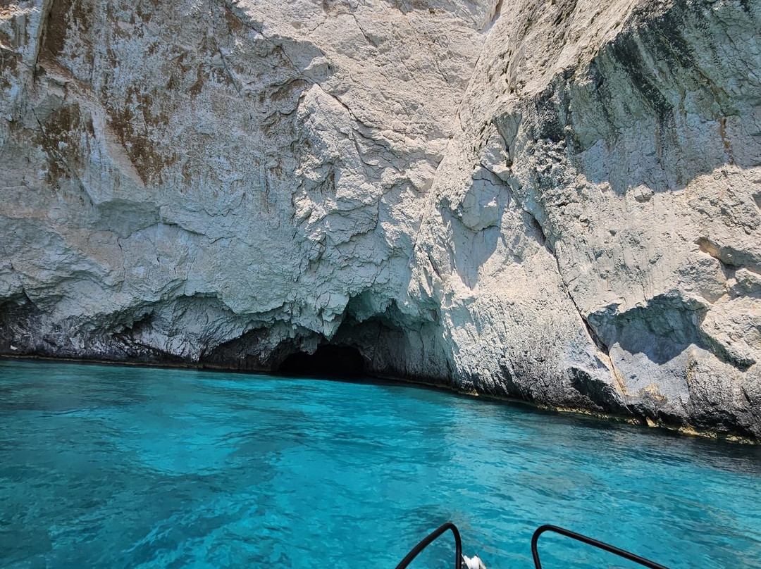 Fioro Boat Rentals景点图片