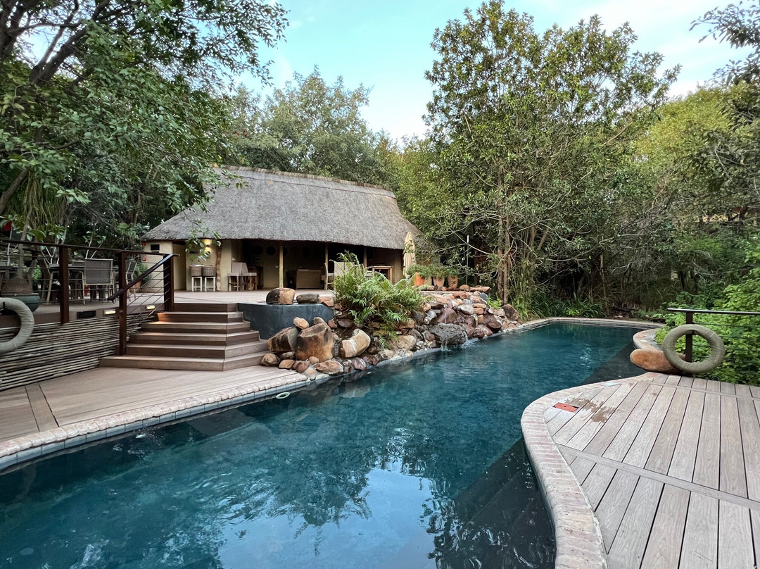 Victoria Falls Safari Club主图