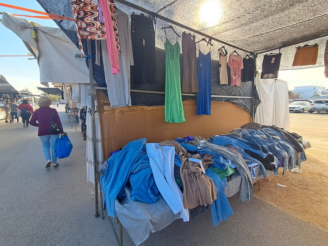 Mercadillo Martes-奇克拉纳－德拉弗龙特拉必去景点
