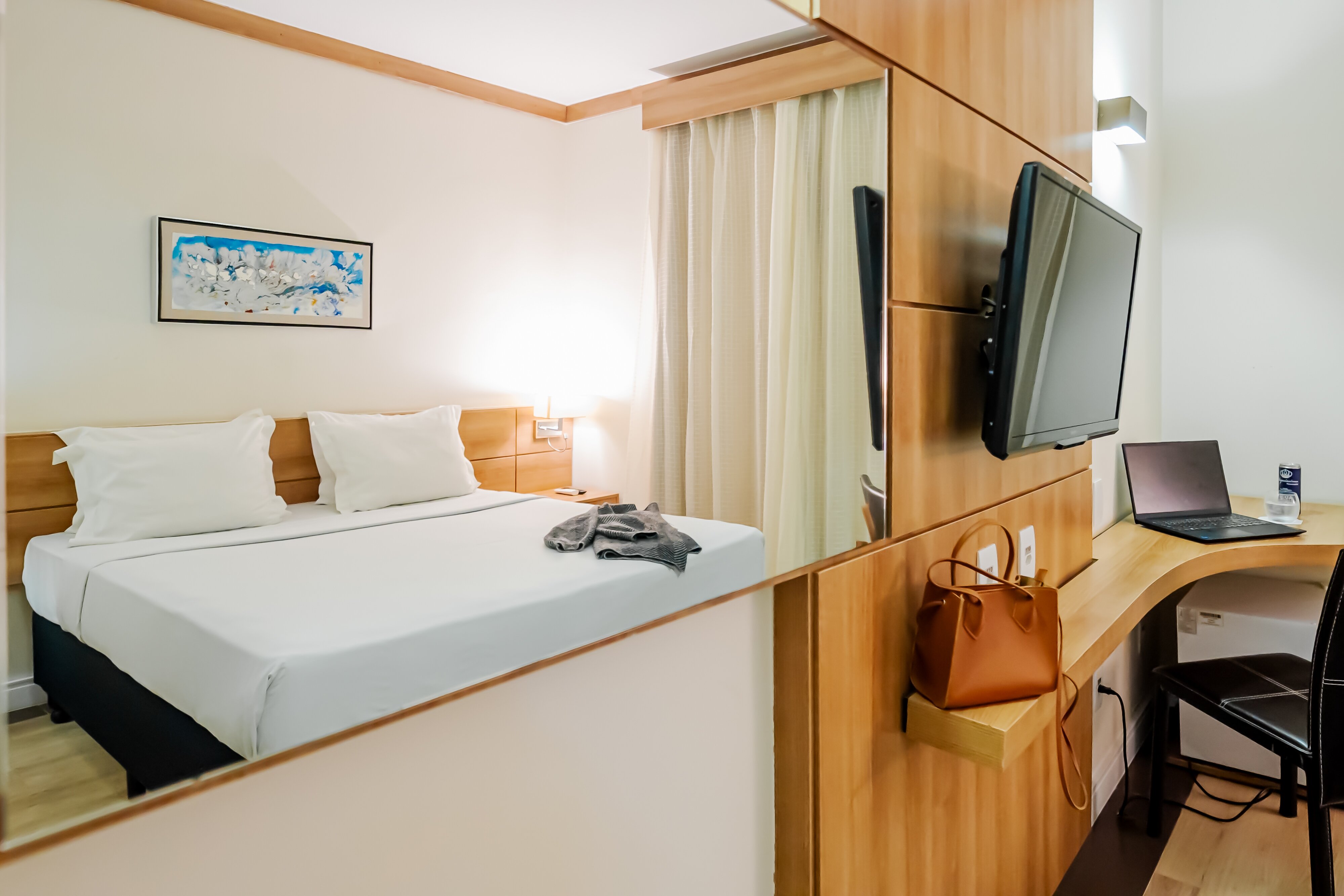 Intercity Vinhedo-客卧