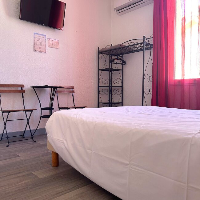 Hotel Le Carnon主图