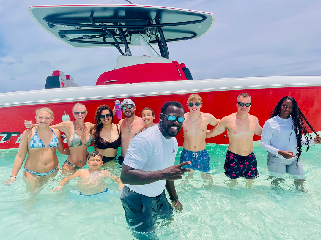 Thunderbird Sea Adventures-拿骚必去景点