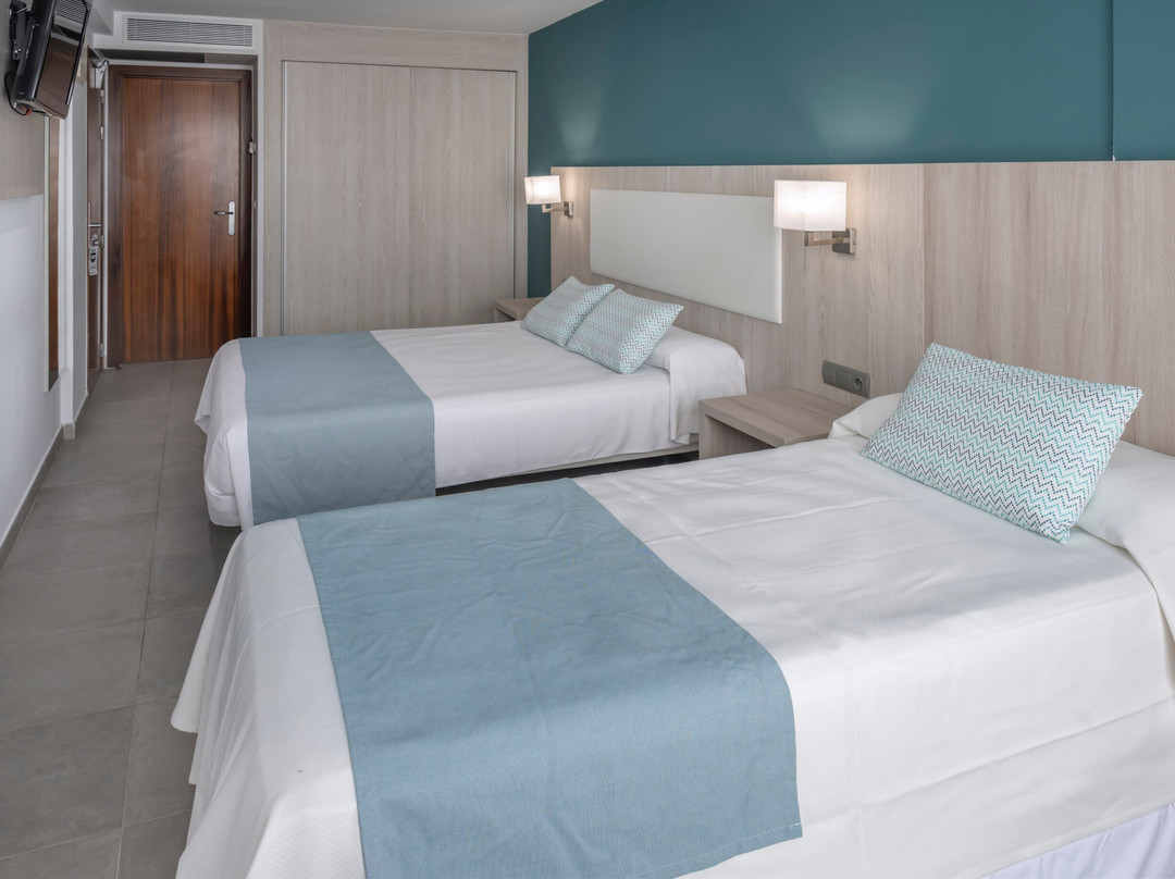 4r Miramar Calafell主图