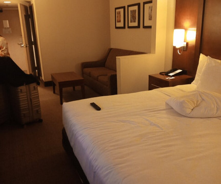 舒适套房酒店-迈阿密肯德尔主图