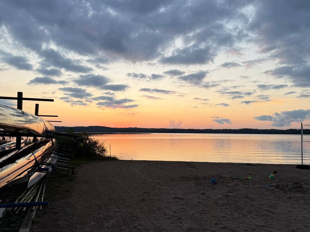 Madden's on Gull Lake主图