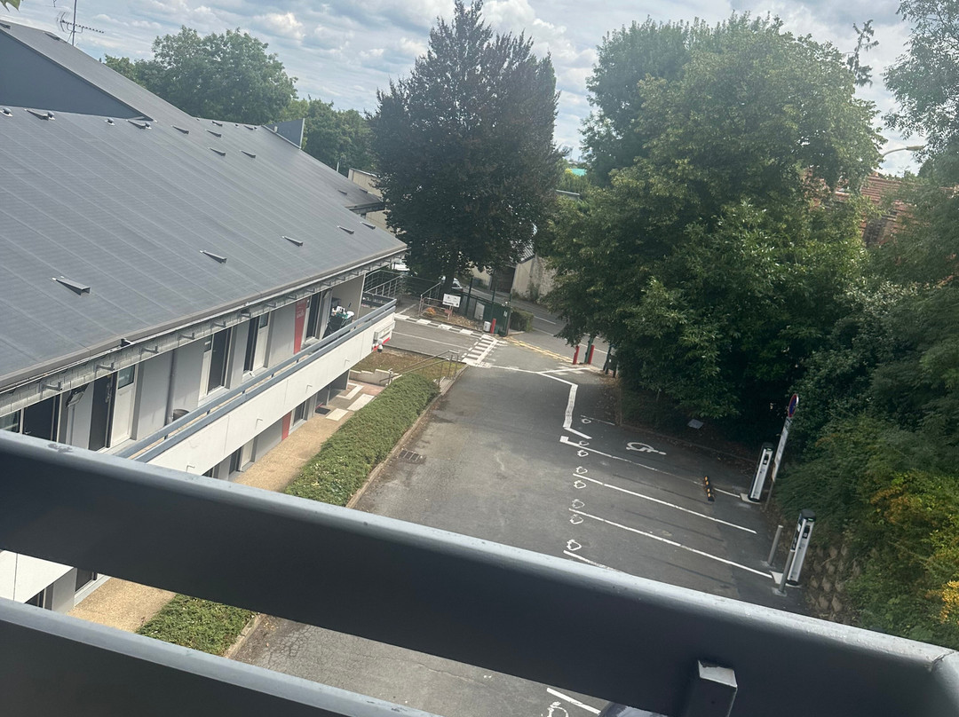 B&B HOTEL Louveciennes主图