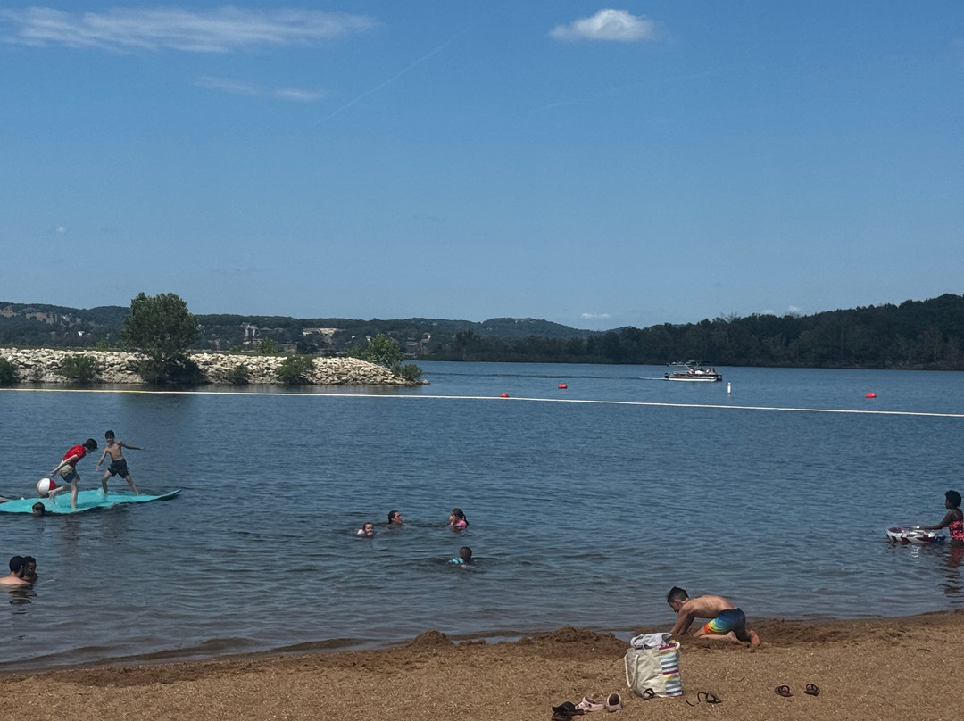 Moonshine Beach-布兰森必去景点
