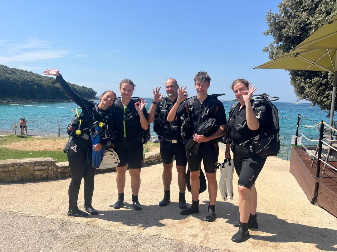 Starfish Diving Center-弗萨必去景点