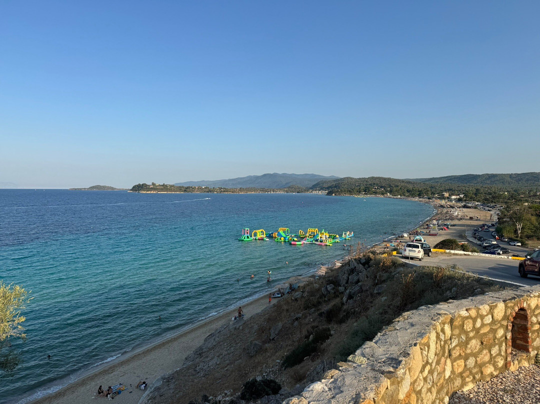 Beach of Pirgos-Agios Nikolaos必去景点