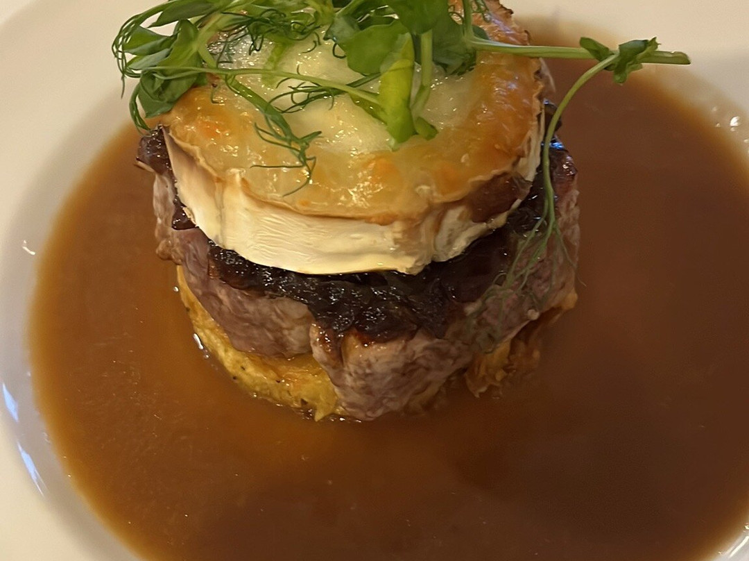 Riverdale Hall主图