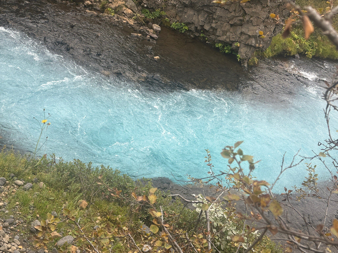 Bruarfoss Waterfall 蒂芬尼藍瀑布-Brekkuskogur必去景点