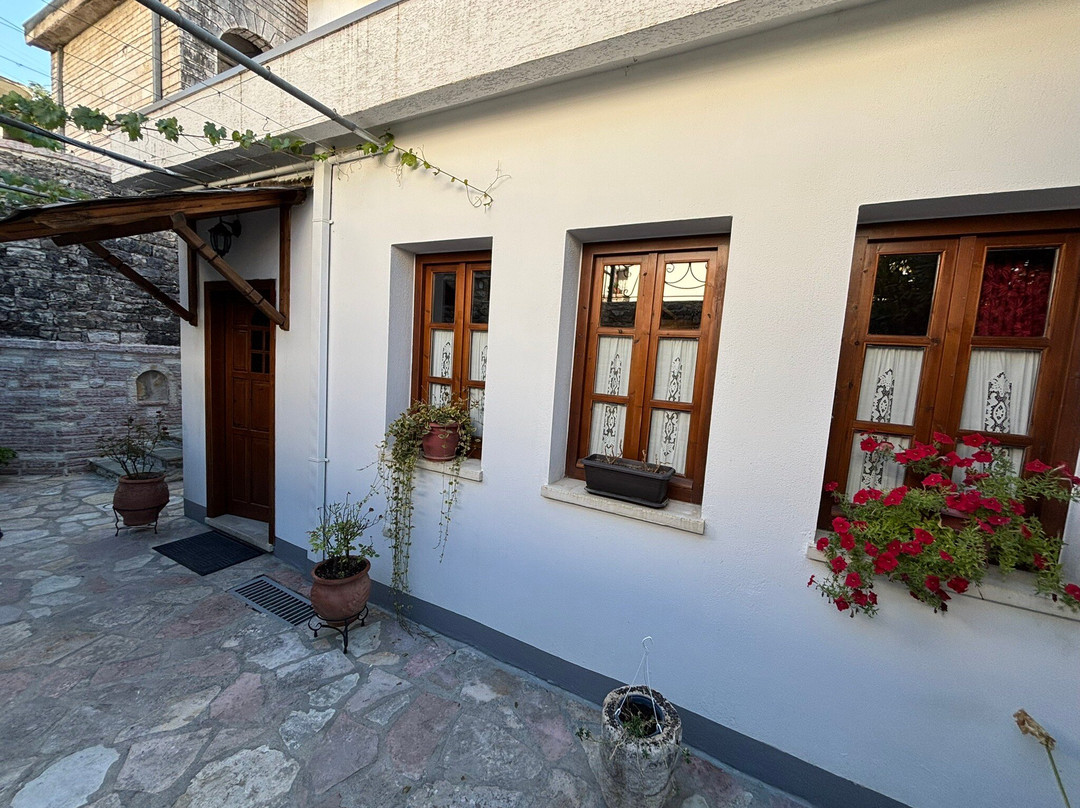 Hotel Gjirokastra主图