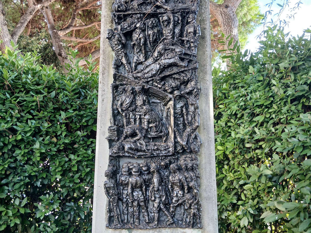 Monumento ai Partigiani-拉帕洛必去景点