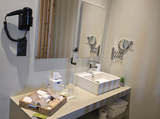 Nicolas Grand Suites, Adults Only 16+主图