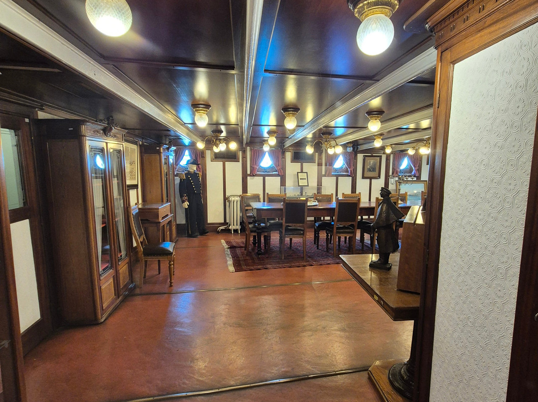 Floating Naval Museum Battleship Averof-帕里欧弗里欧必去景点