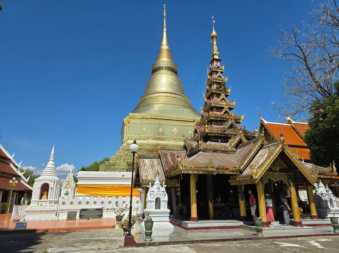 Wat Phra Kaeo Don Tao-南邦必去景点