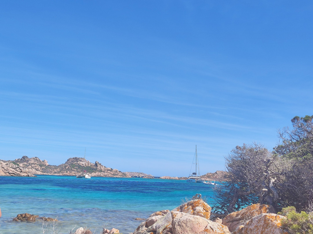 M/N Riviera di Gallura-拉马达莱娜必去景点