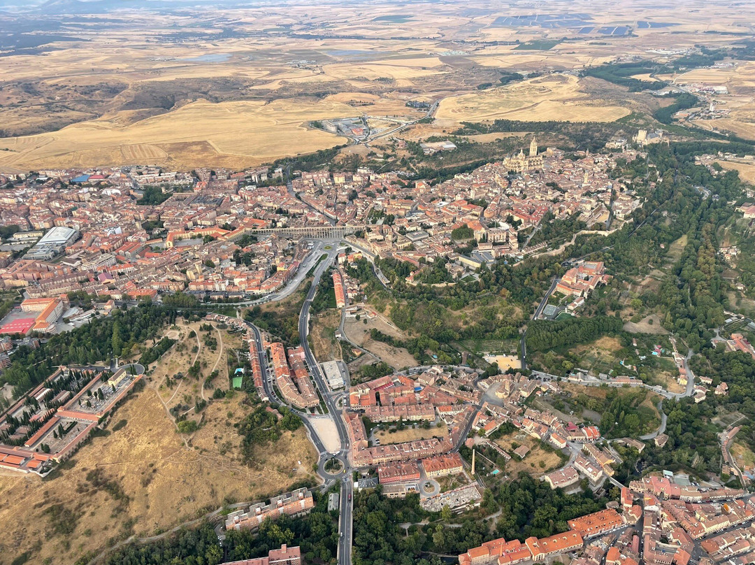 Vuelos en Globo CIRROS-塞哥维亚必去景点