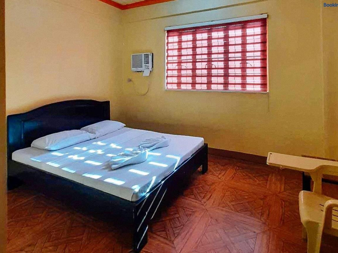 RedDoorz @ Johsons Pension House Butuan City