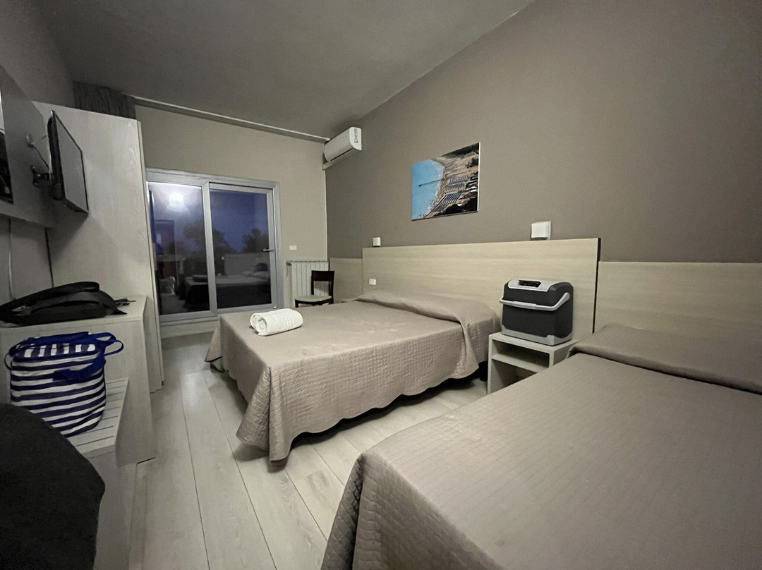 Hotel Holiday主图