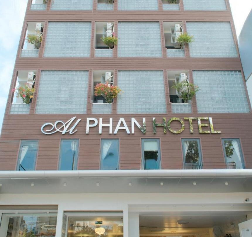 Alphan Hotel