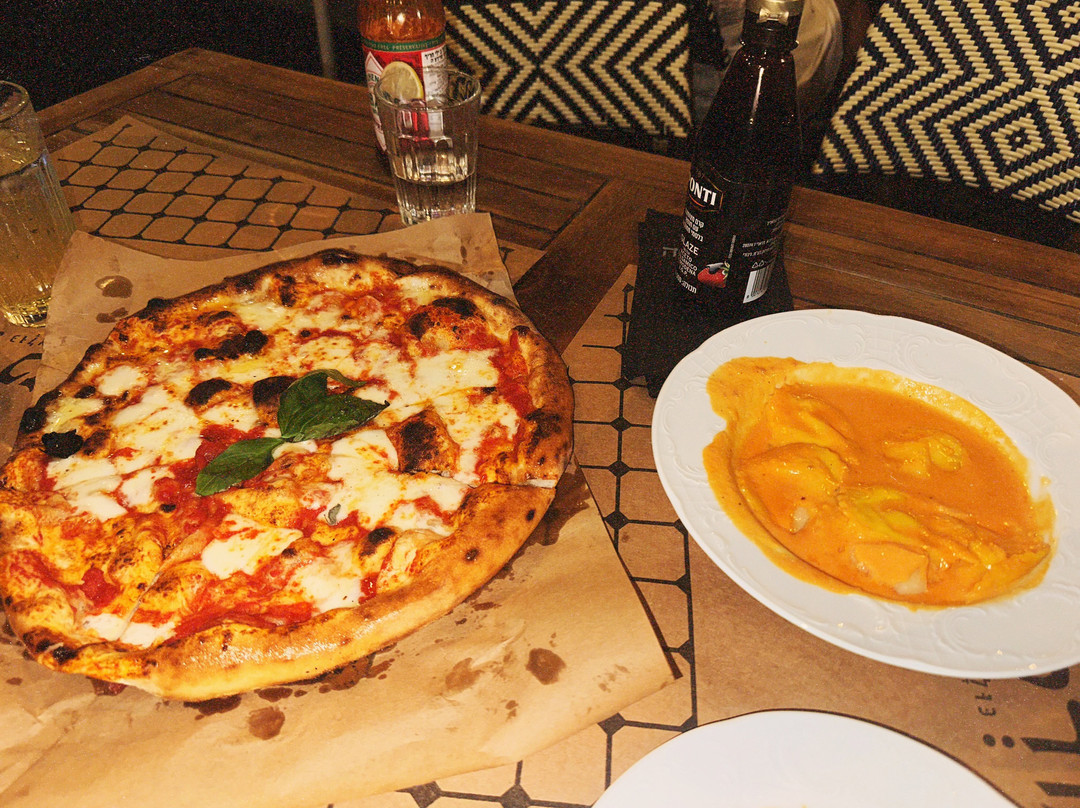 Fortuna Coolla Pizza