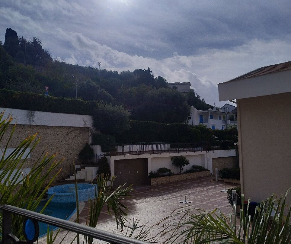 维吉里欧大酒店主图