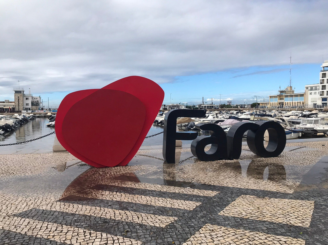 Follow Me Tours-阿尔布赞拉必去景点