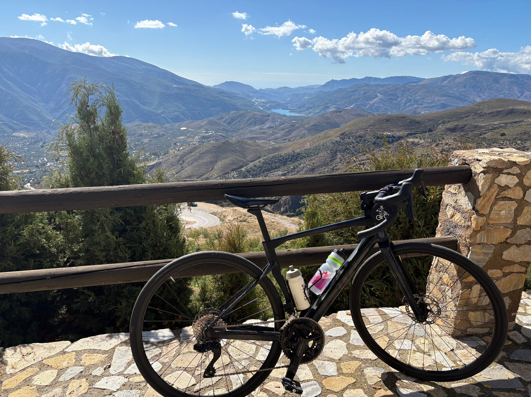 Cycle Sierra Nevada-格拉纳达必去景点