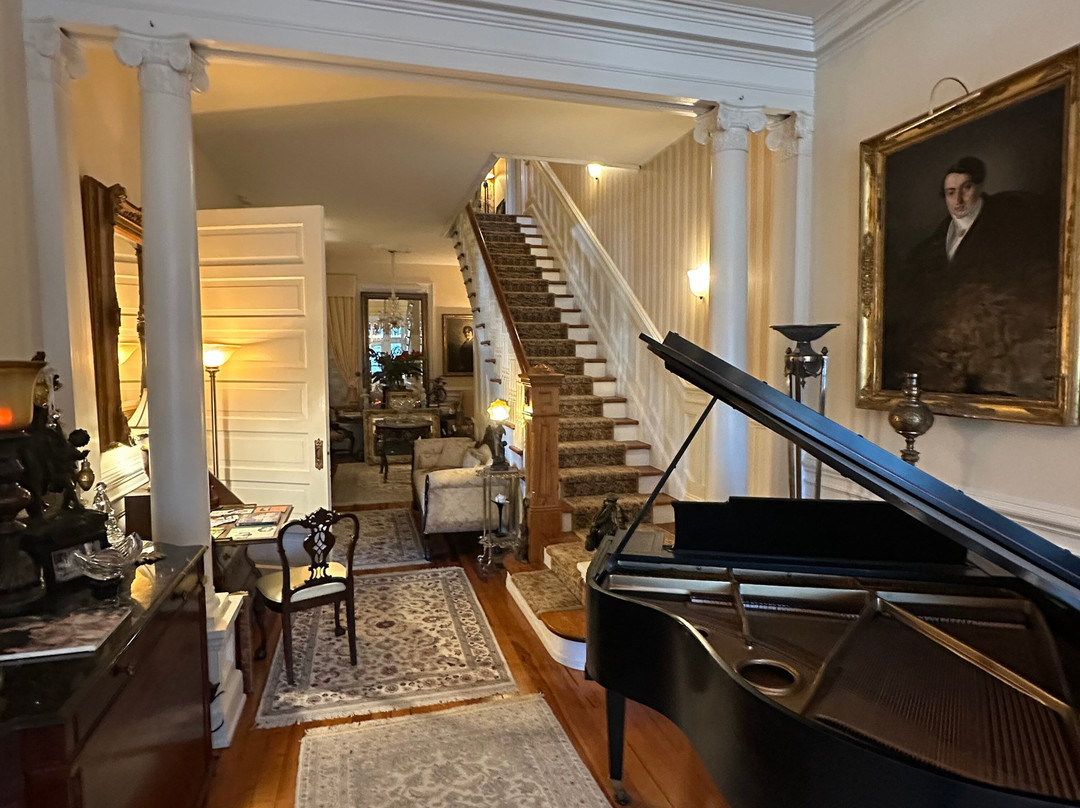 The Columns Bed And Breakfast Inn主图