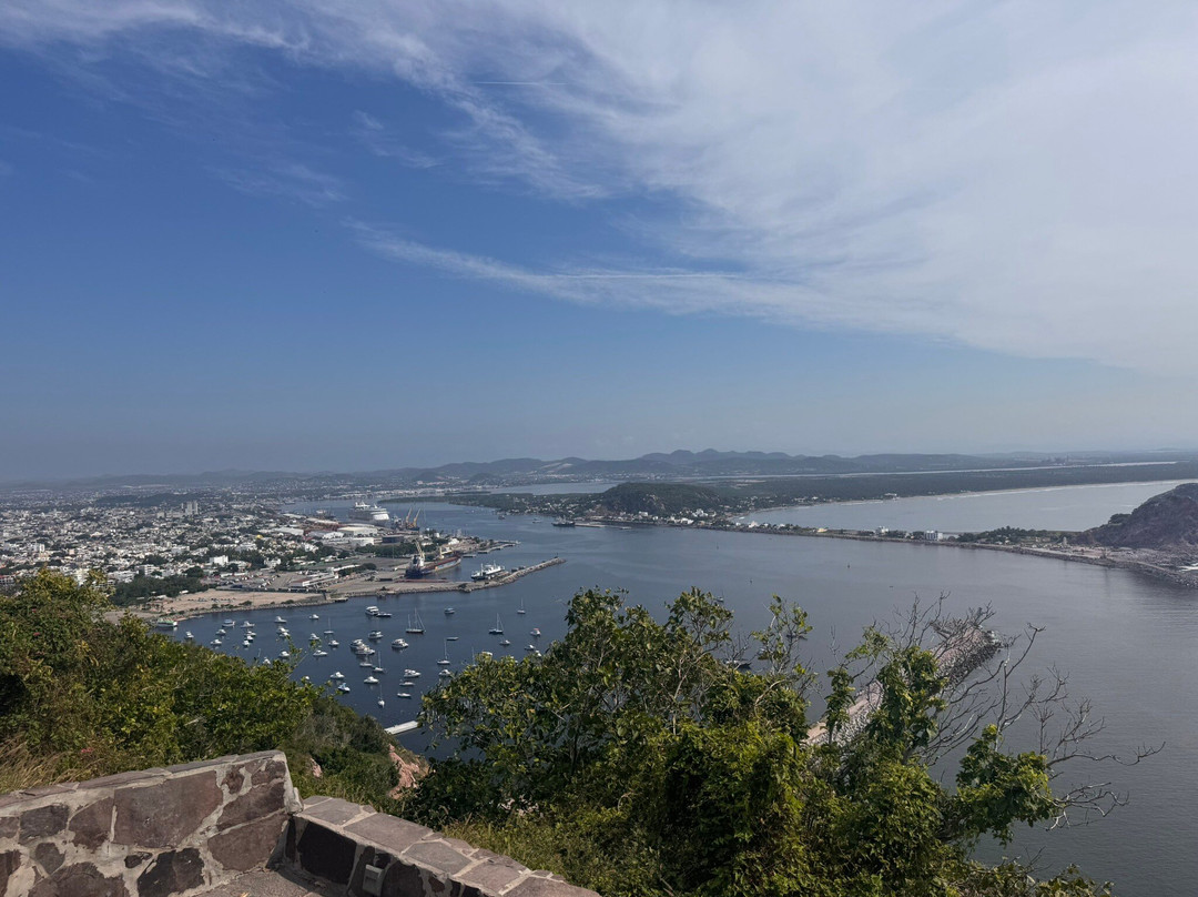 Faro Mazatlán-马萨特兰必去景点