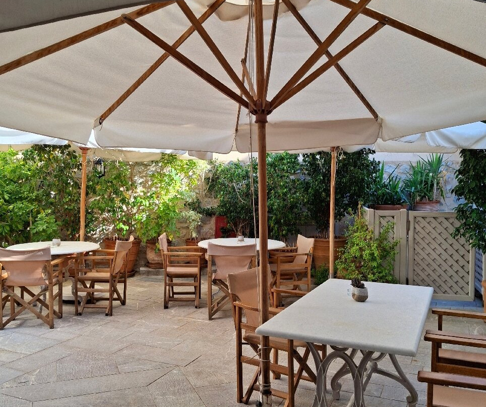 Angelica Hotel主图