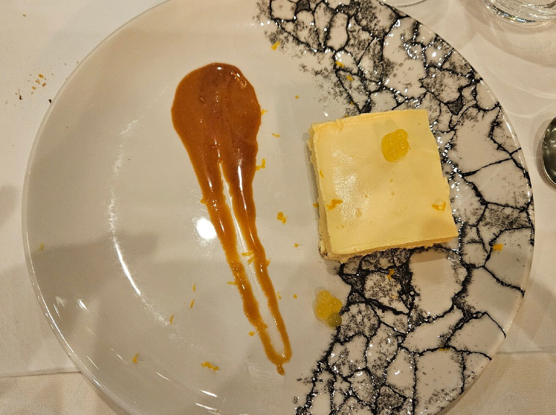 湖庄园酒店主图