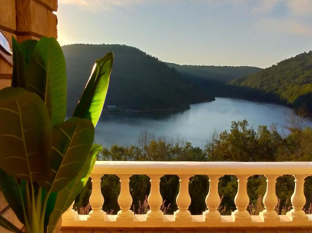 Ma Villa Au Bord De L'Eau