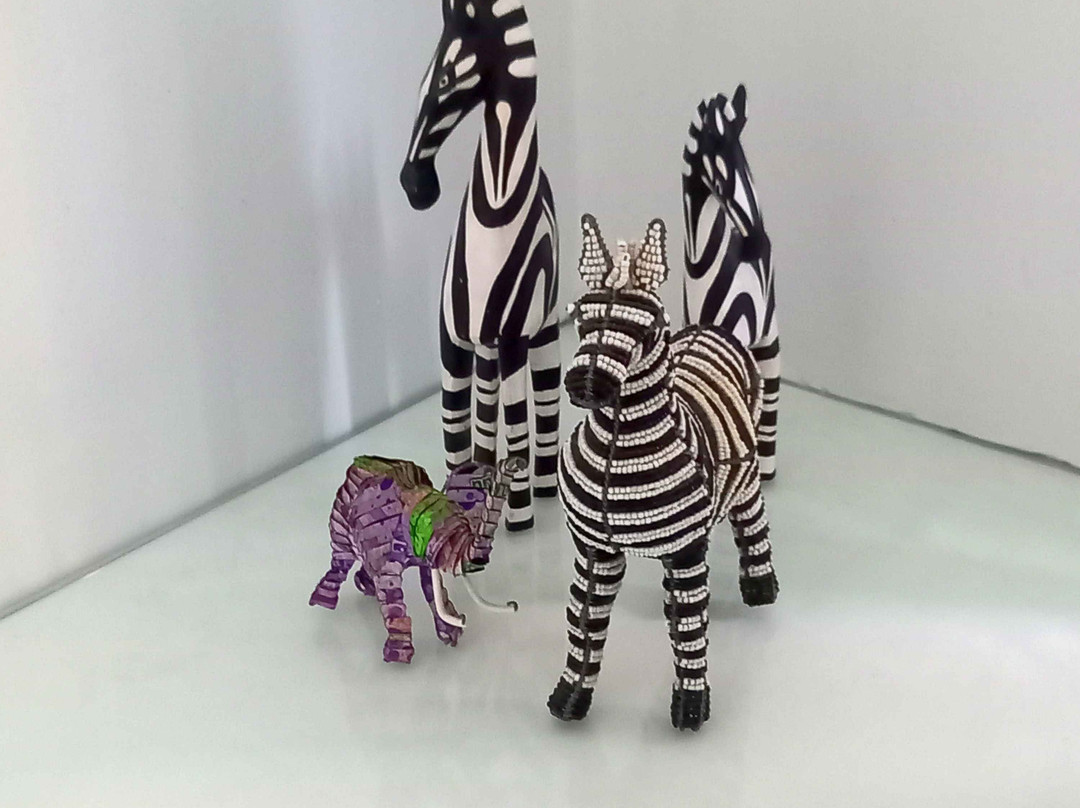 One on Bollard主图