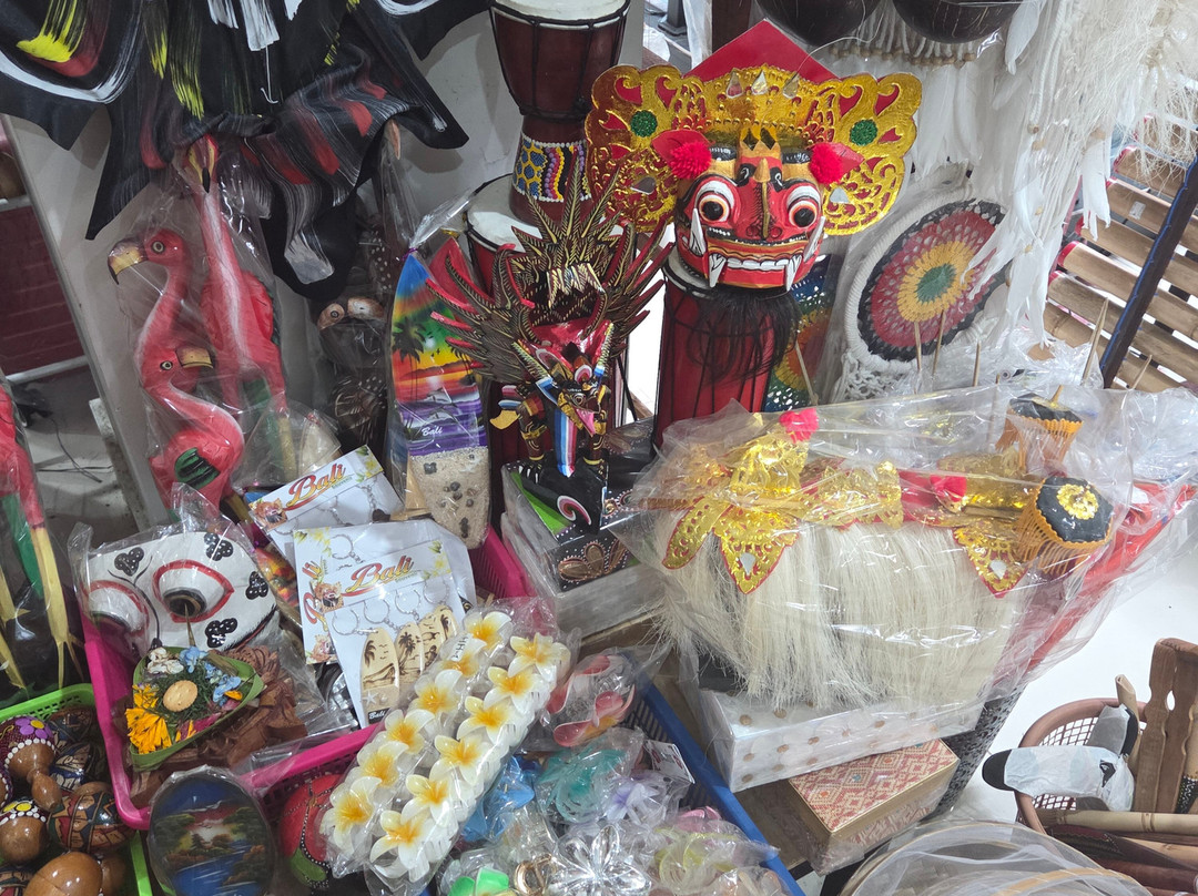 苏卡瓦提艺术市场-吉安雅必去景点