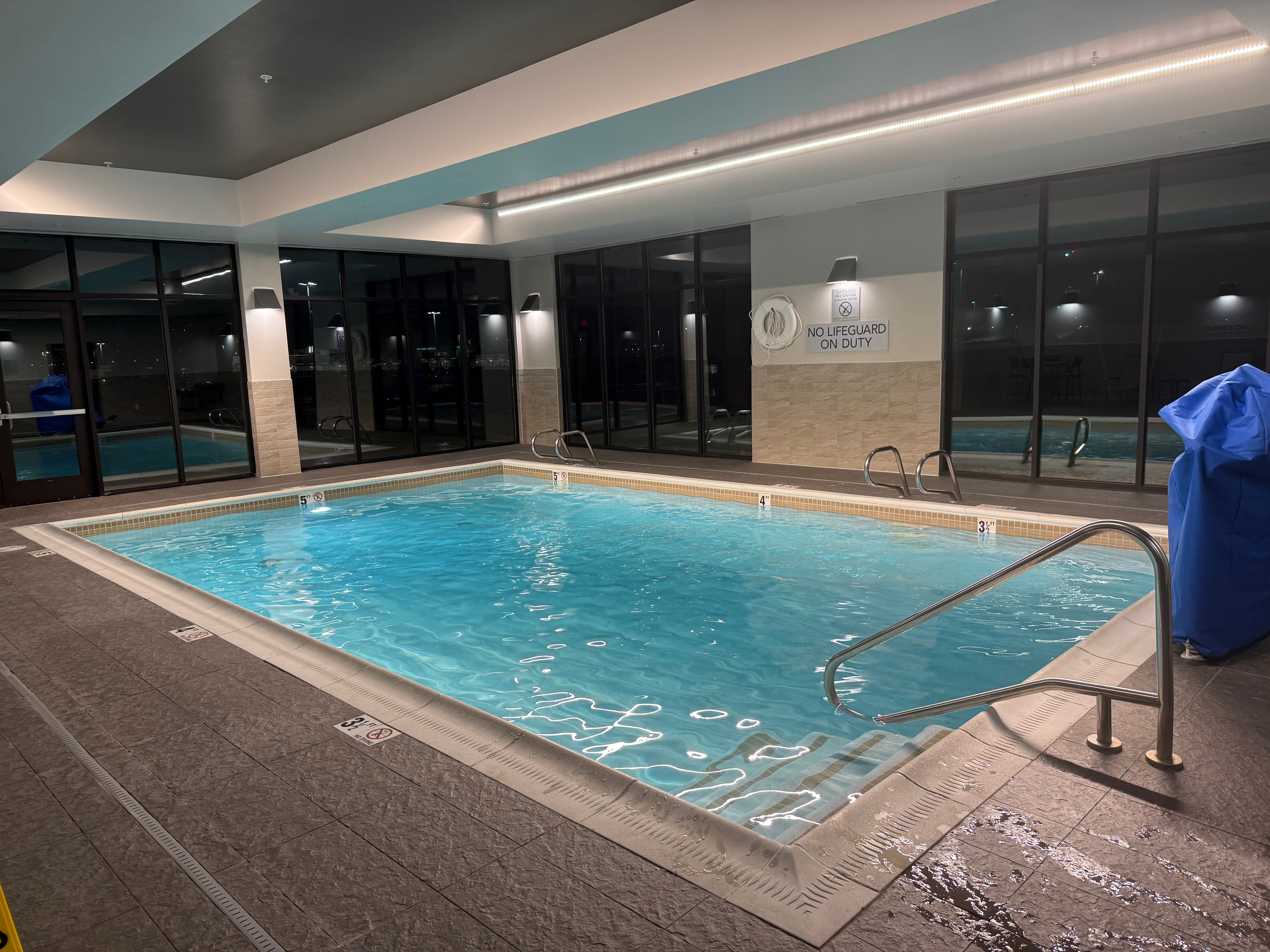 Courtyard by Marriott Pasco Tri-Cities Airport-泳池