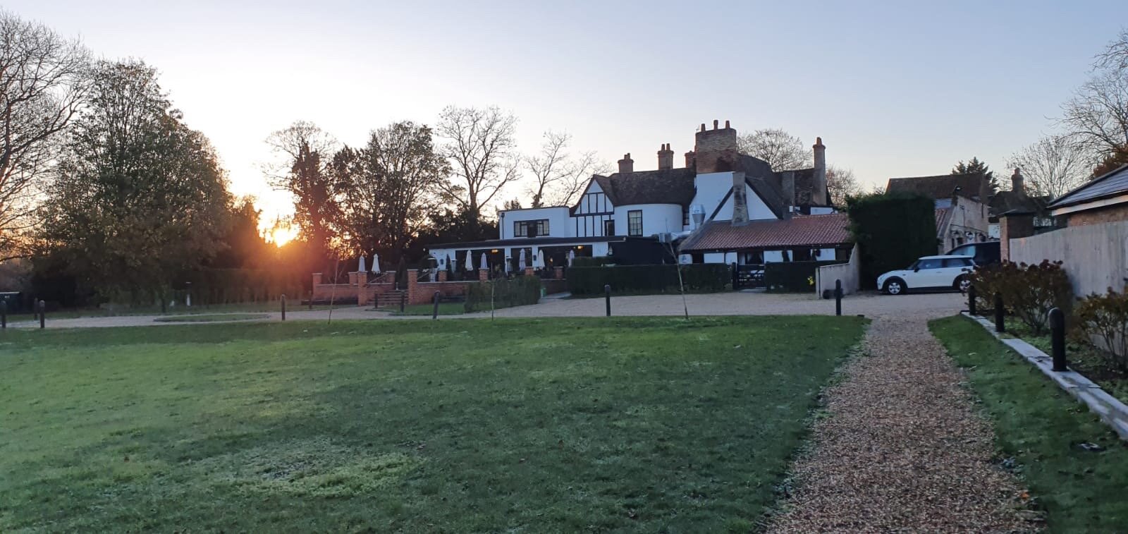 Worlington Hall-官方