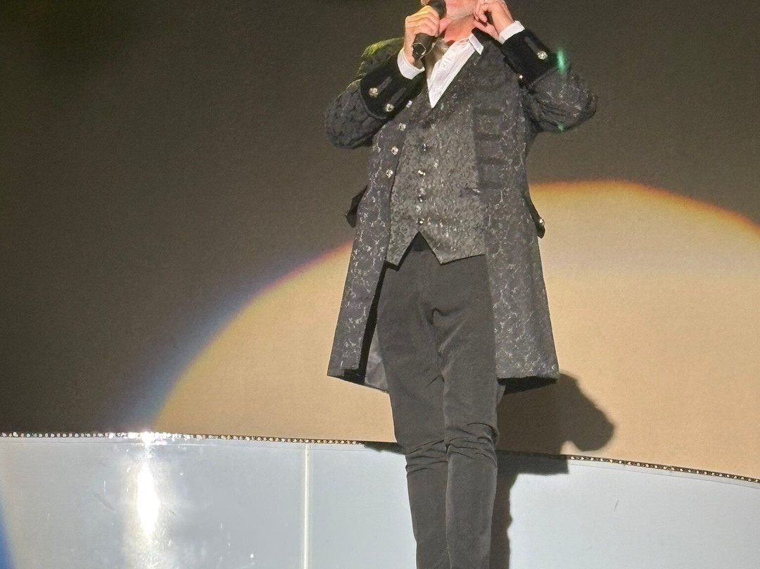 Broadway to Buble starring George Dyer-布兰森必去景点