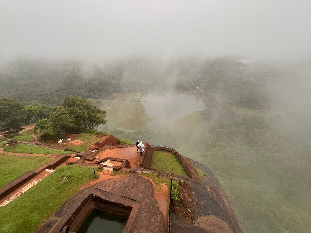 H.O.T Tourism-科伦坡必去景点
