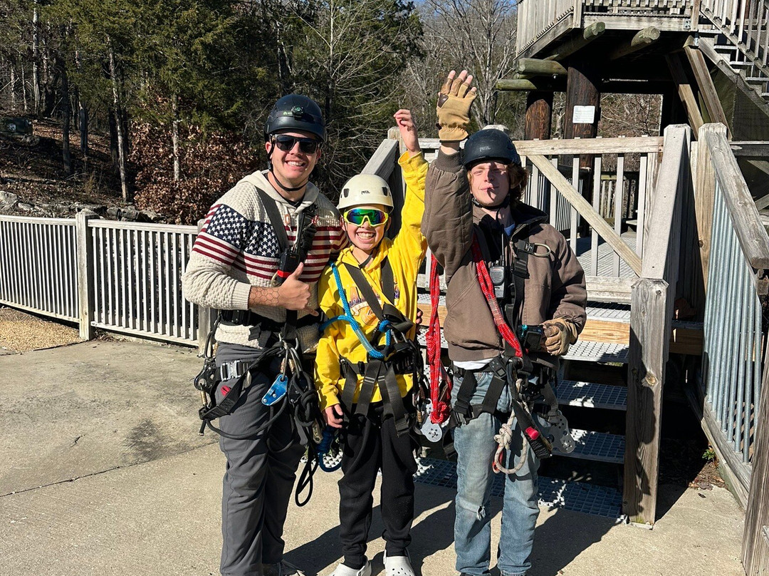 Branson Zipline at Wolfe Mountain-Walnut Shade必去景点