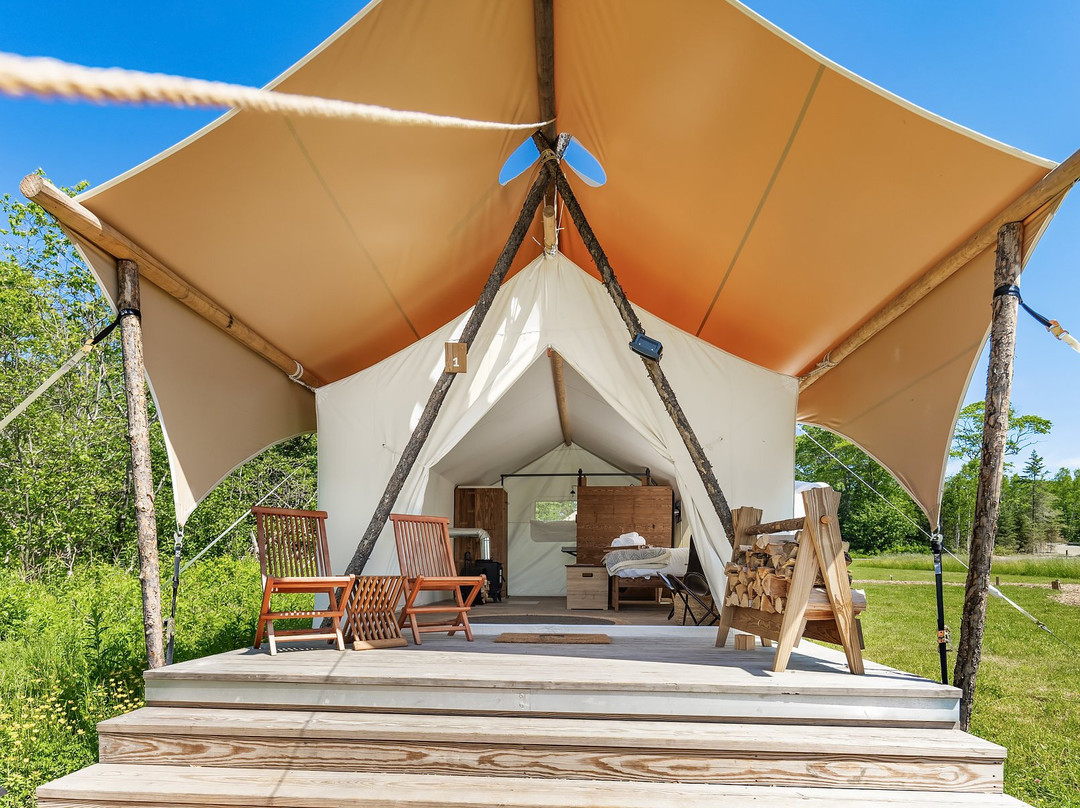 Under Canvas Acadia主图